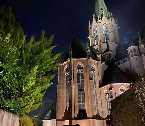 Altstadt Pur!an Der Wunderschoenen Katharinenkirche